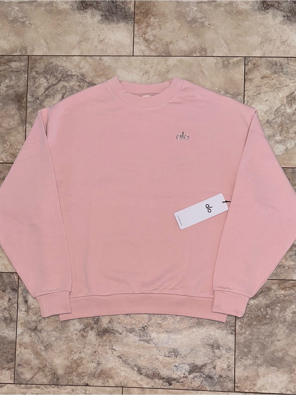 Alo Yoga Accolade Crew Neck Pullover Pink Quartz Sweatshirt Size Medium